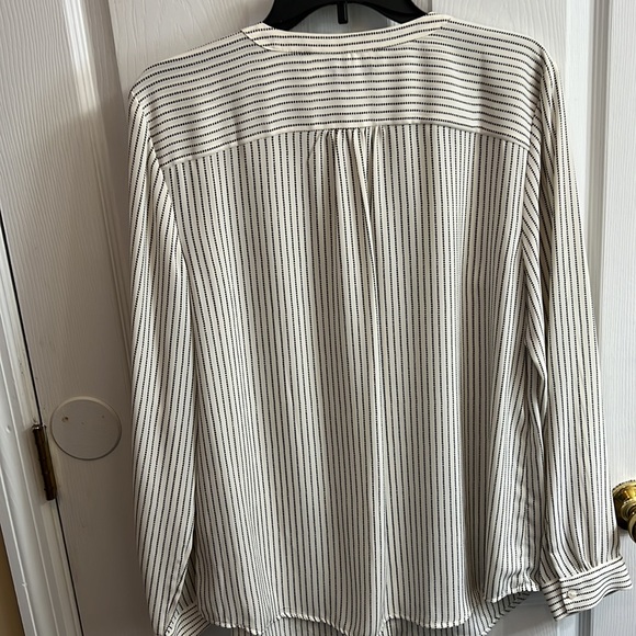 Top - Picture 4 of 4